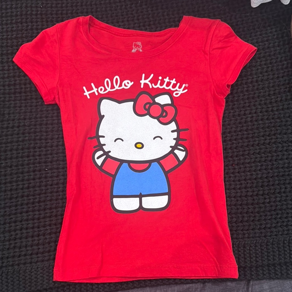 Hello kitty Tee